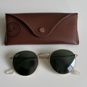 Ray-Ban Round Metal Sunglasses